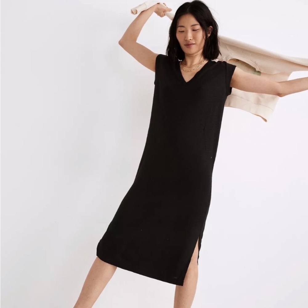 Madewell Black V‑Neck Midi Sweater Dress